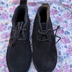 Womens Black Suede Shoes Bearpaw